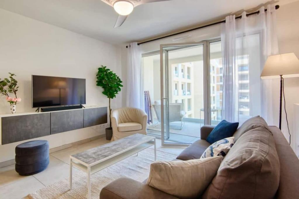 Appartamento Le Fonction, meublé 4 étoiles, avec parking boxé Aix-en-Provence Esterno foto